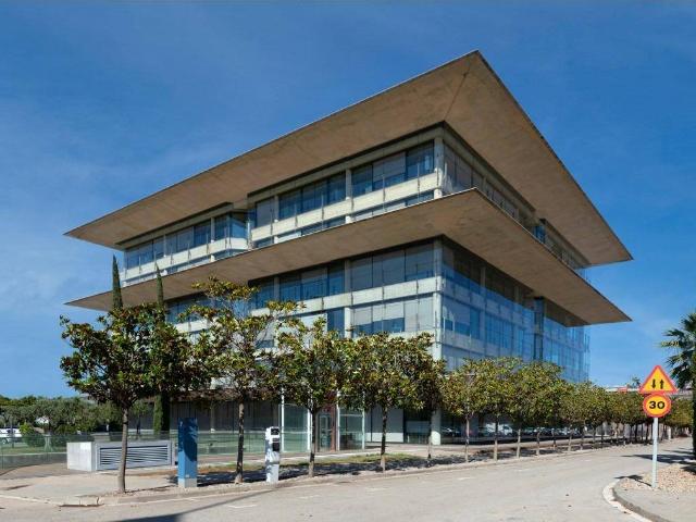 Oficina en Alquiler en Zona Franca Port