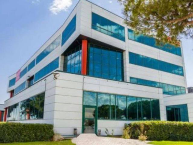 Oficina en Alquiler en Zona Industrial