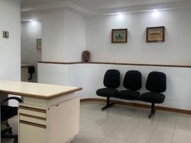Oficina en Alquiler, Torre Financiera, Urb. Colinas de Bello Monte