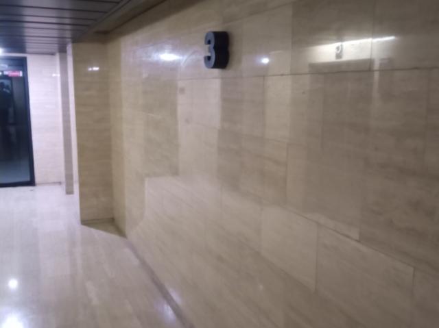 Oficina en Alquiler Torre Polar 173m2 Plaza Vzla MP
