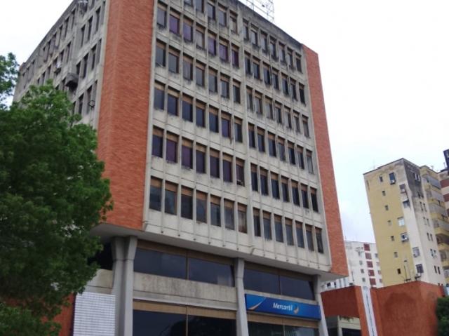 Oficina en Alquiler Urb. Lomas del Éste Torre Mercantil MAS 9965063