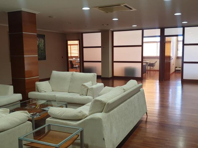 Oficina en alquiler y venta en Elche, edificio RESMED