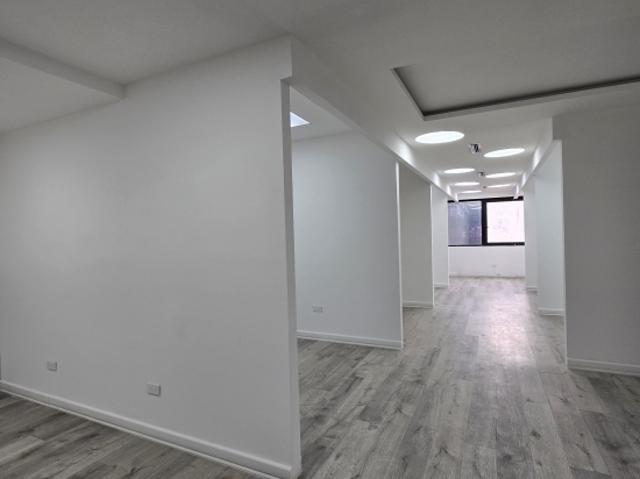 OFICINA EN ALQUILER 111 M2 CCCT