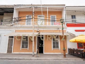 Oficina en Arriendo Baquedano