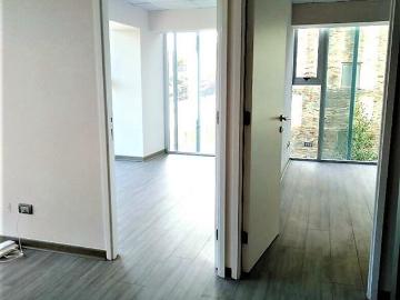 Oficina en Arriendo en Metro Simon Bolivar
