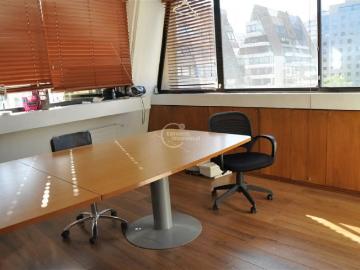 Oficina en arriendo en El Golf, Las Condes. Imperdible | Espacios por CLF 37.00 en Las Condes
