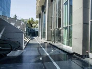 Oficina en arriendo en Las Condes | Espacios por CLF 93.52 en Región Metropolitana
