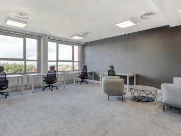 Oficina en arriendo ubicado en Pedro de Valdivia | Espacios por CLP 1066. 00 en Providencia