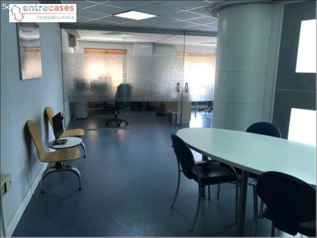 OFICINA EN FUNCIONAMIENTO EN EL CENTRO DE PUERTO DE SAGUNTO