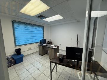 Oficina en Fraccionamiento La Florida
