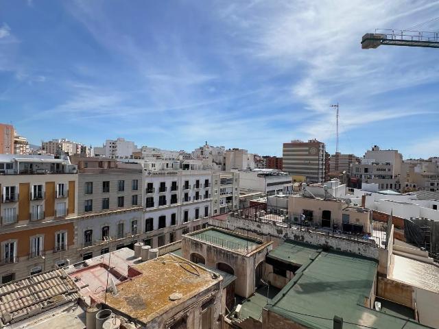 Oficina en Paseo de Almería