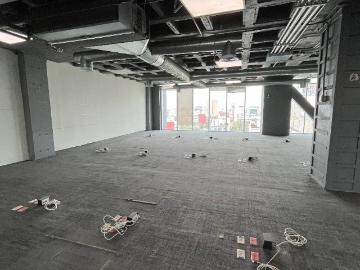 OFICINA EN RENTA DE 350 M2 !