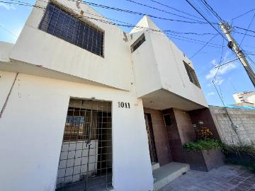 Oficina en renta en Campestre la Rosita, Callejón del apartado: A una cuadra del Blvd. las fuentes