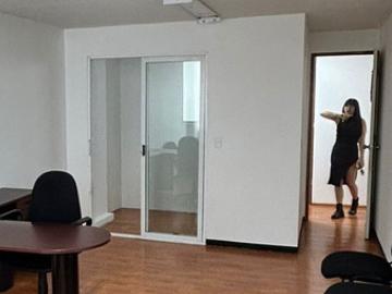 Oficina en renta en Col. Del Valle con Servicios incluidos