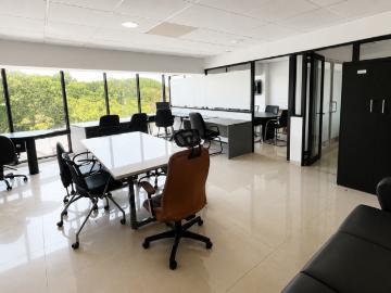 Oficina en renta en Tabasco 2000, Centro con excelente ubicación en Torre Empresarial