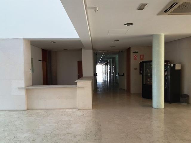 Oficina en venta. Bormujos