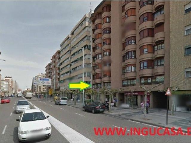 Oficina en venta con 50 m2, en Campo de la Juventud Santiago Hospital Cardenal Cisneros Palencia