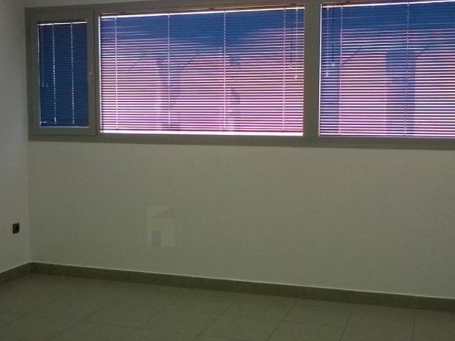 Oficina en venta con 50 m2, en Centro Histórico Badajoz, Valdepasillas La Paz Huerta Rosales