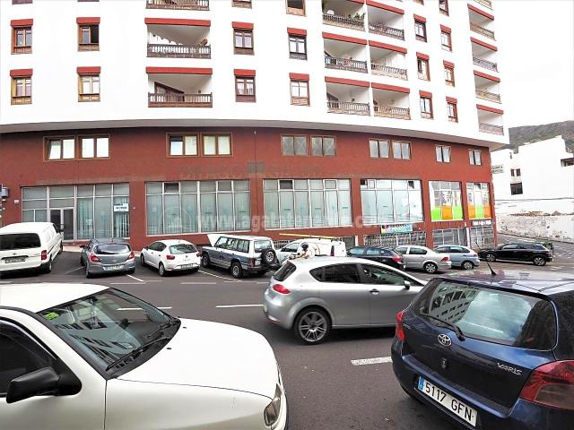 Oficina en venta con 636 m2, en Icod de los Vinos