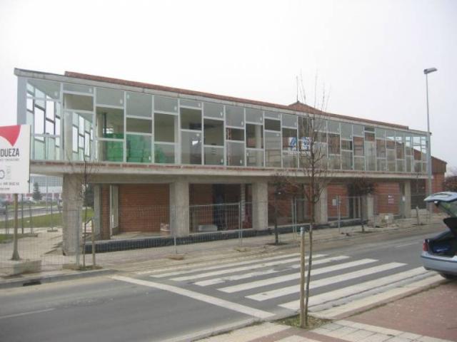 Oficina en venta con 100 m2, en Casco Antiguo Alde Zaharra Pamplona Capital, Berriozar, Pueblo