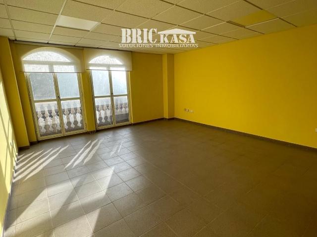 Oficina en venta con 100 m2, en Oeste Nuevo Oeste Sierrilla Cáceres