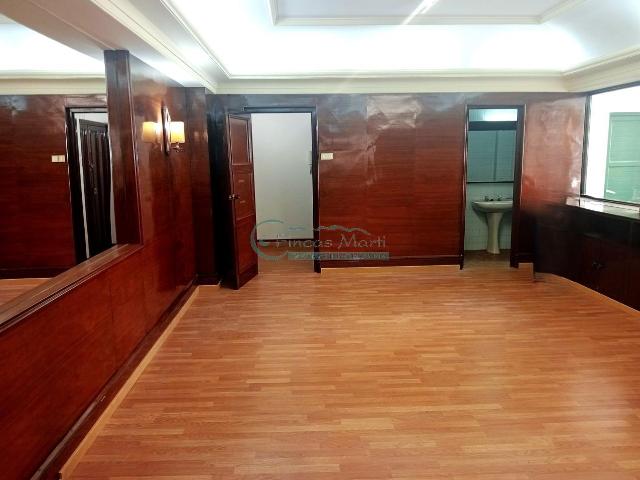 Oficina en venta con 108 m2, en Casco Urbano Vigo