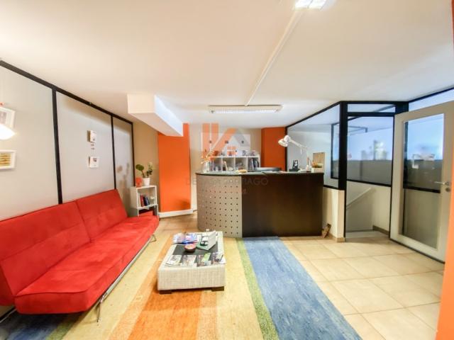 Oficina en venta con 195 m2, en Centro Santiago de Compostela, Ensanche Sar