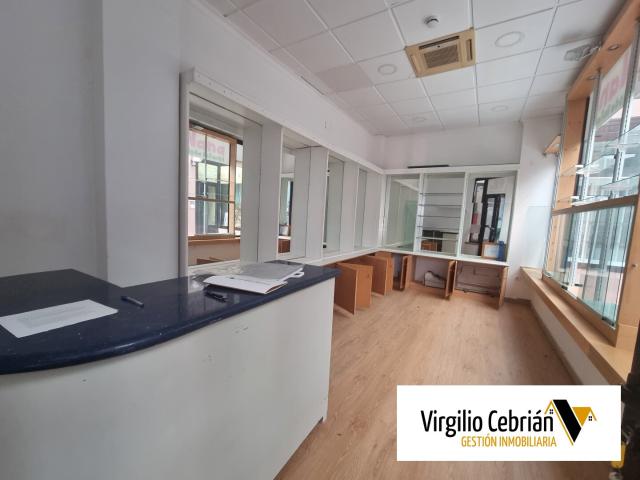 Oficina en venta con 27 m2, en Chipiona
