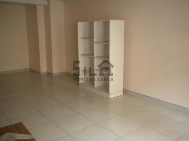 Oficina en venta con 30 m2, en O Couto Ourense