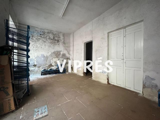 Oficina en venta con 35 m2, 1 dormitorios en Casco Antiguo Cáceres