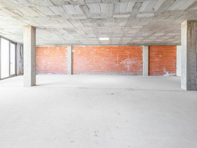 OFICINA EN VENTA EN MANISES. OPORTUNIDAD!