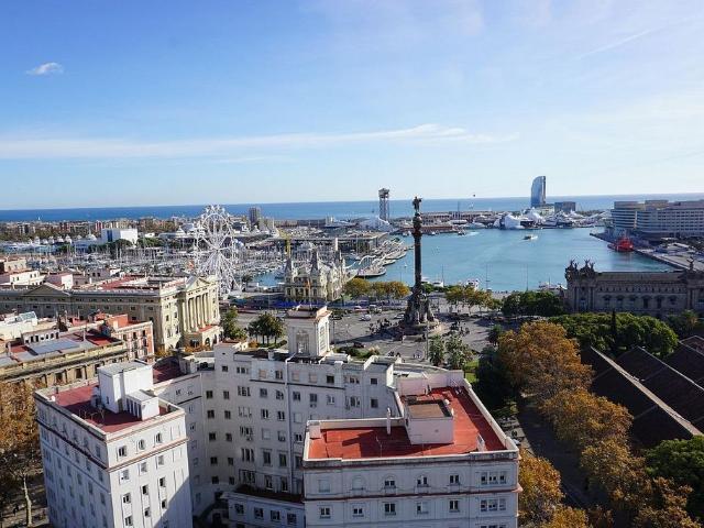 Oficina en venta en avenida De Les Drassanes, Barcelona, de 249 m² por 760.000