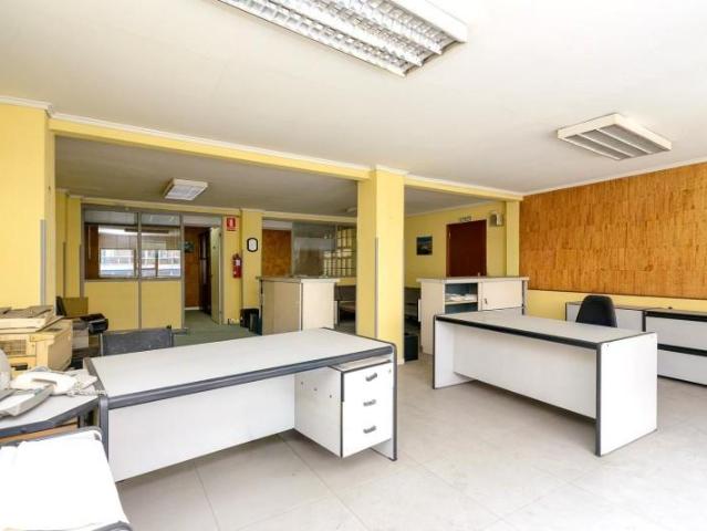 Oficina en venta en Avilés, Avilés