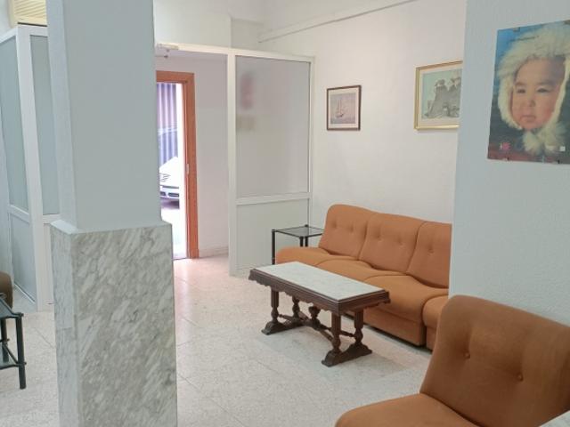 Oficina en Venta en Barriada Santiago Murcia