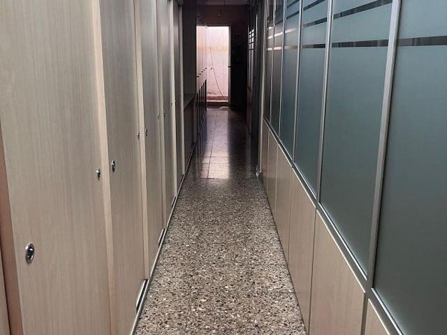 Oficina en venta en calle De Les Roselles, Hospitalet de Llobregat, L´, de 200 m² por 490.000