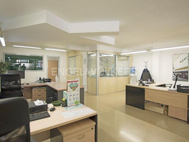 Oficina en venta en calle De Pere Martell, Tarragona, de 110 m² por 115.000
