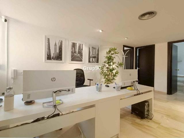 Oficina en venta en calle General Brito, Lleida, de 66 m² por 61.500