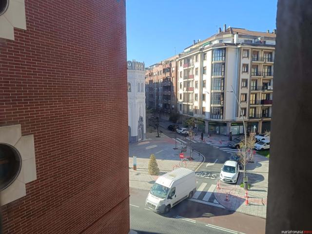 Oficina en venta en calle Las Mercedes, Getxo – Ubicación estratégica en el centro de Las Arenas