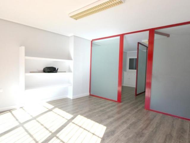Oficina en Venta en CANOVAS Cáceres, Cáceres