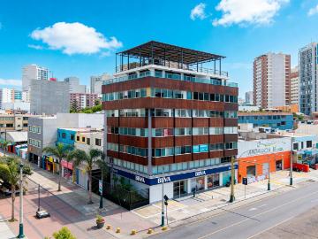 Oficina en venta en Chacarilla – 100 m² con 2 cocheras al lado del C.C. Chacarilla