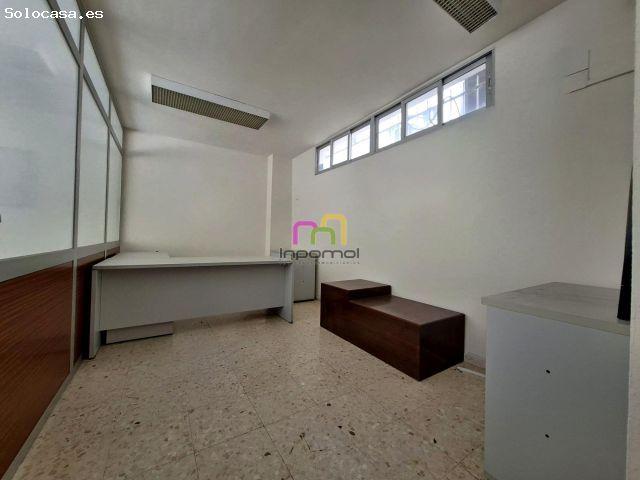 OFICINA EN VENTA EN EL CENTRO DE BADAJOZ CON POSIBILIDAD DE ADAPTACIÓN A VIVIENDA