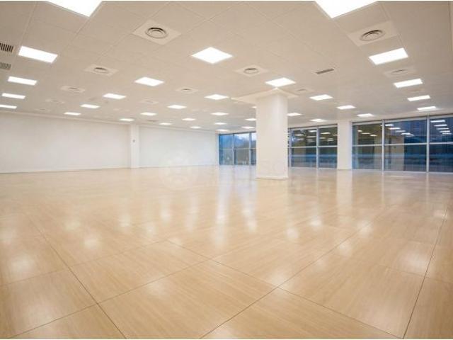 Oficina en venta en el complejo empresarial Trade Center de Sant Cugat