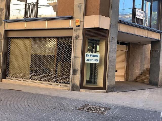 Oficina en venta en Figueres, de 179 m² por 199.000