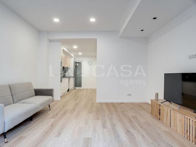 Oficina en venta en Hospitalet de Llobregat, L´, de 42 m² por 145.000