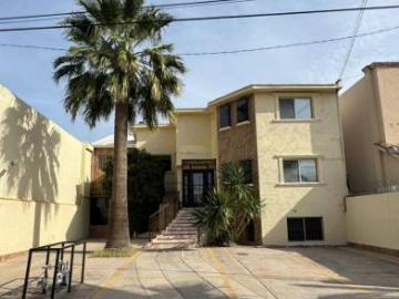 Oficina en Venta en la Panamericana, con Departamento Independiente
