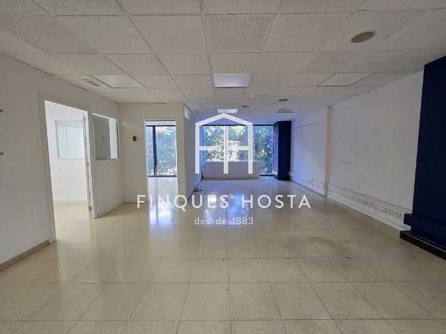 Oficina en venta en paseo Maragall, Barcelona, de 133 m² por 226.100