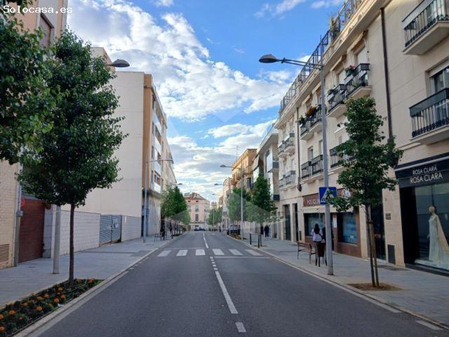 OFICINA EN VENTA EN PLANTA BAJA CON PLAZA DE GARAJE OPCIONAL. ZONA CENTRO