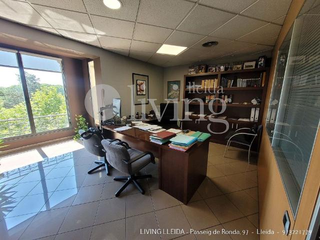 Oficina en venta en plaza De Sant Joan, Lleida, de 100 m² por 125.000