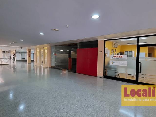 Oficina en venta en Santander, Avenida Primero de Mayo, 39011