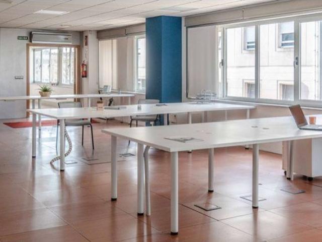 Oficina en Venta en Santiago de Compostela, La Coruña